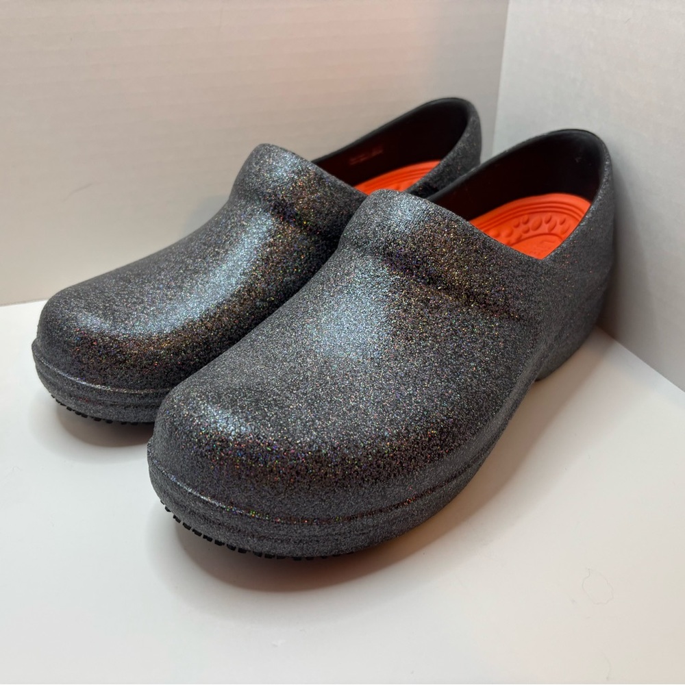 Lite Ride by Crocs sparkly multicolored black Clogs - Picture 4 of 5